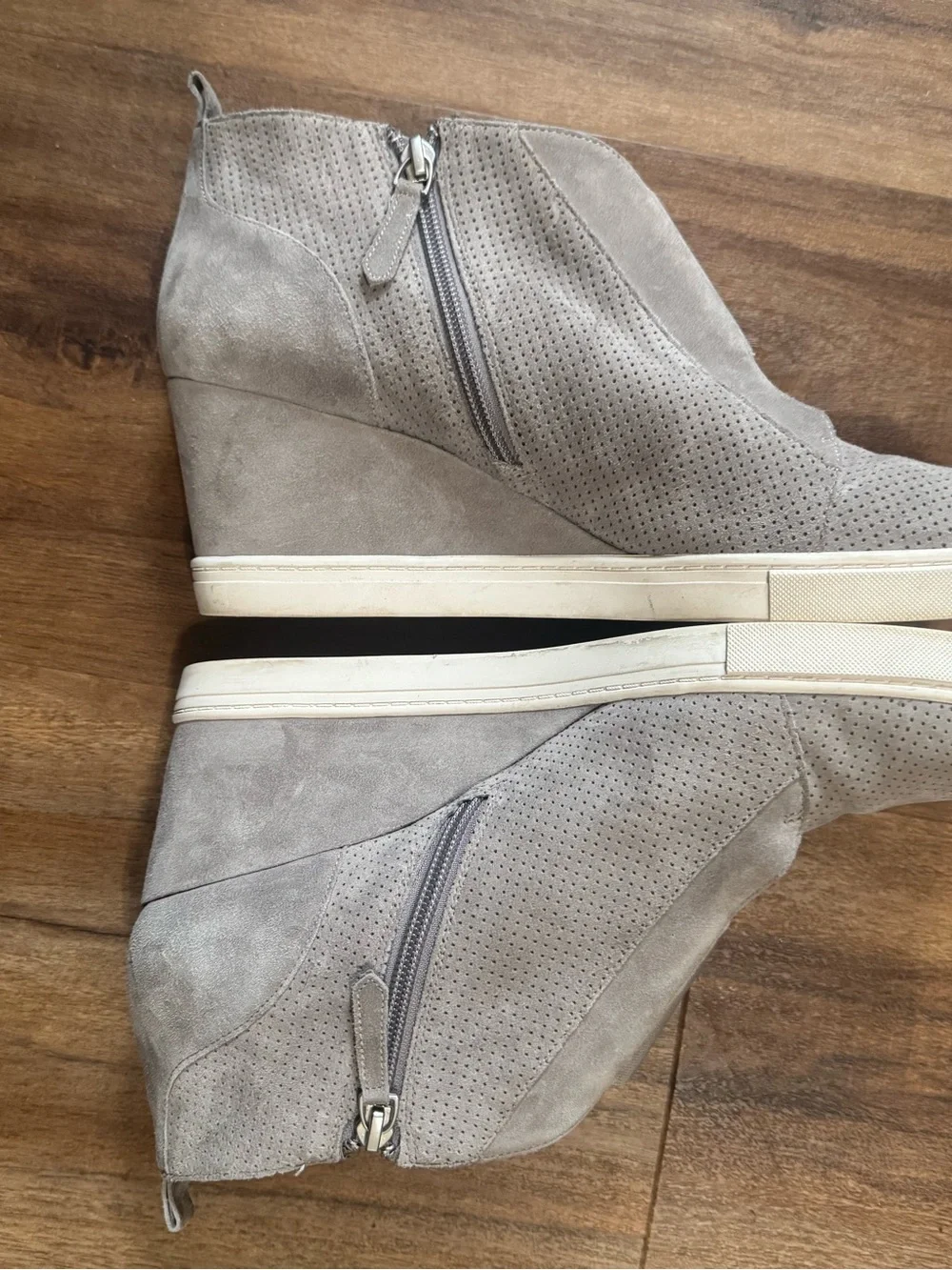Linea Paola Gray Felicia Wedge Bootie Size 12